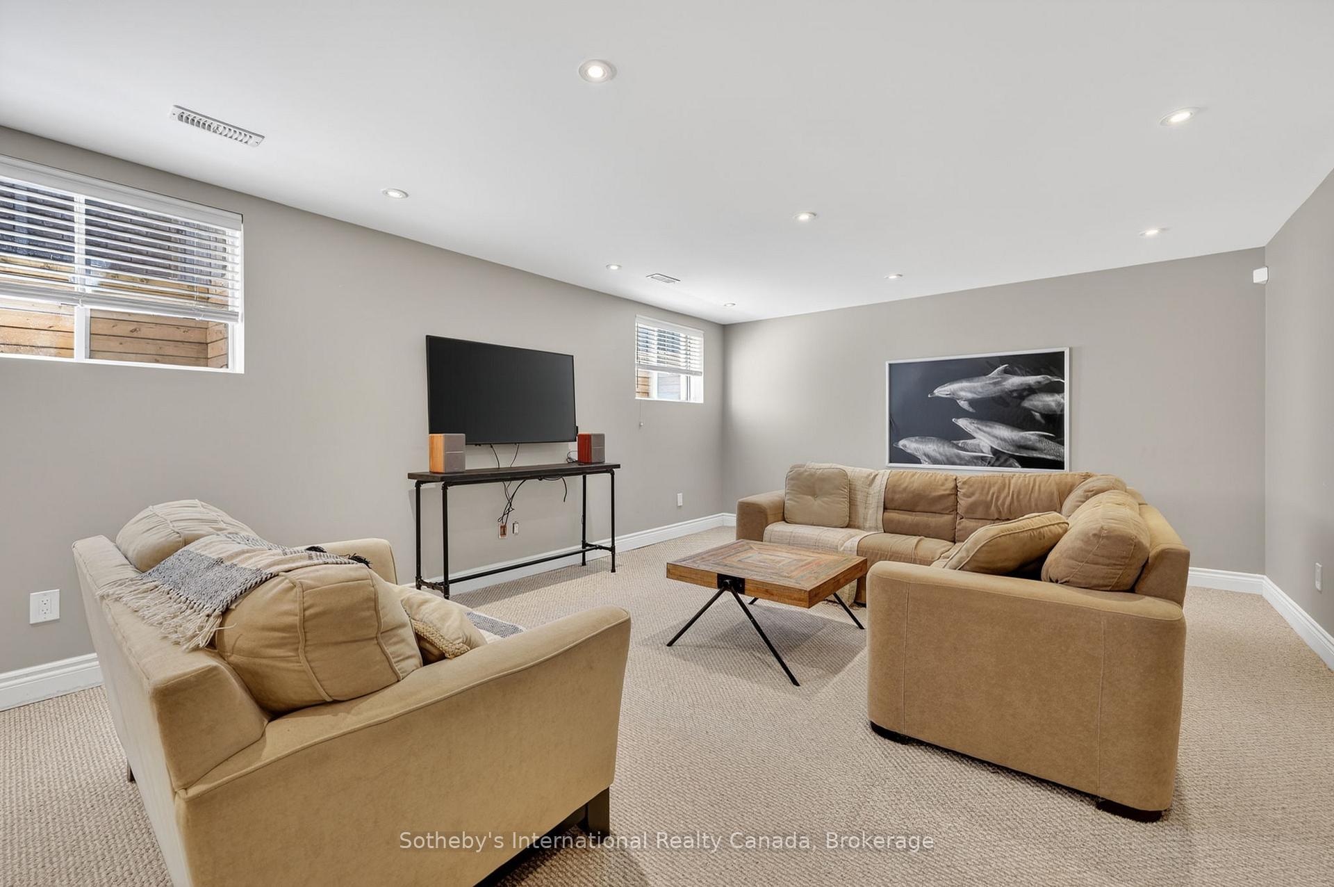 Photo 43 of 36 Kayla Crescent, Collingwood — HOMEH