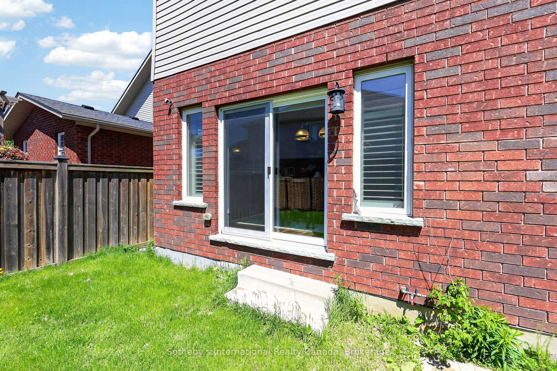 Photo 48 of 36 Kayla Crescent, Collingwood — HOMEH