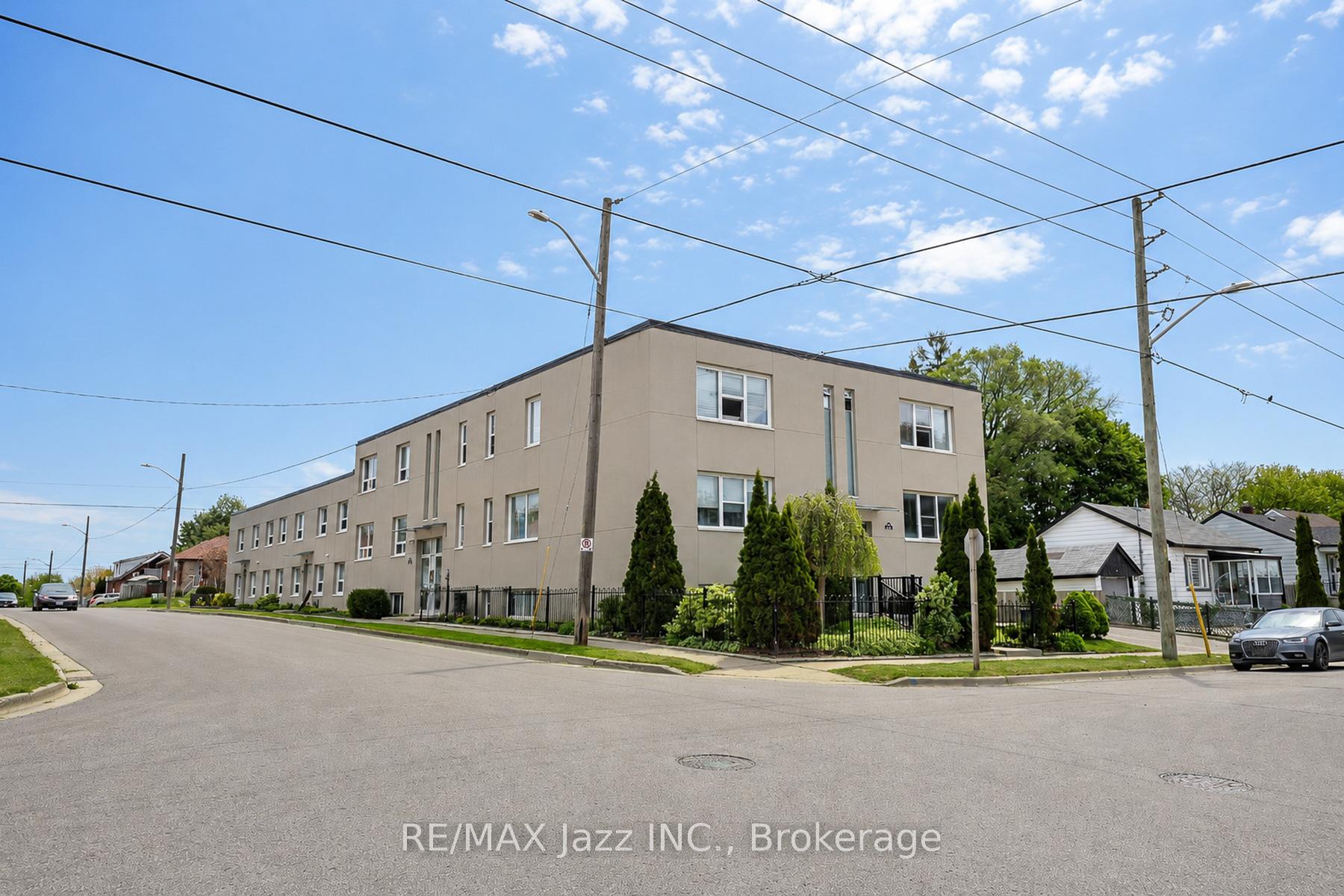 Front of Unit 6, 249 Drew Street