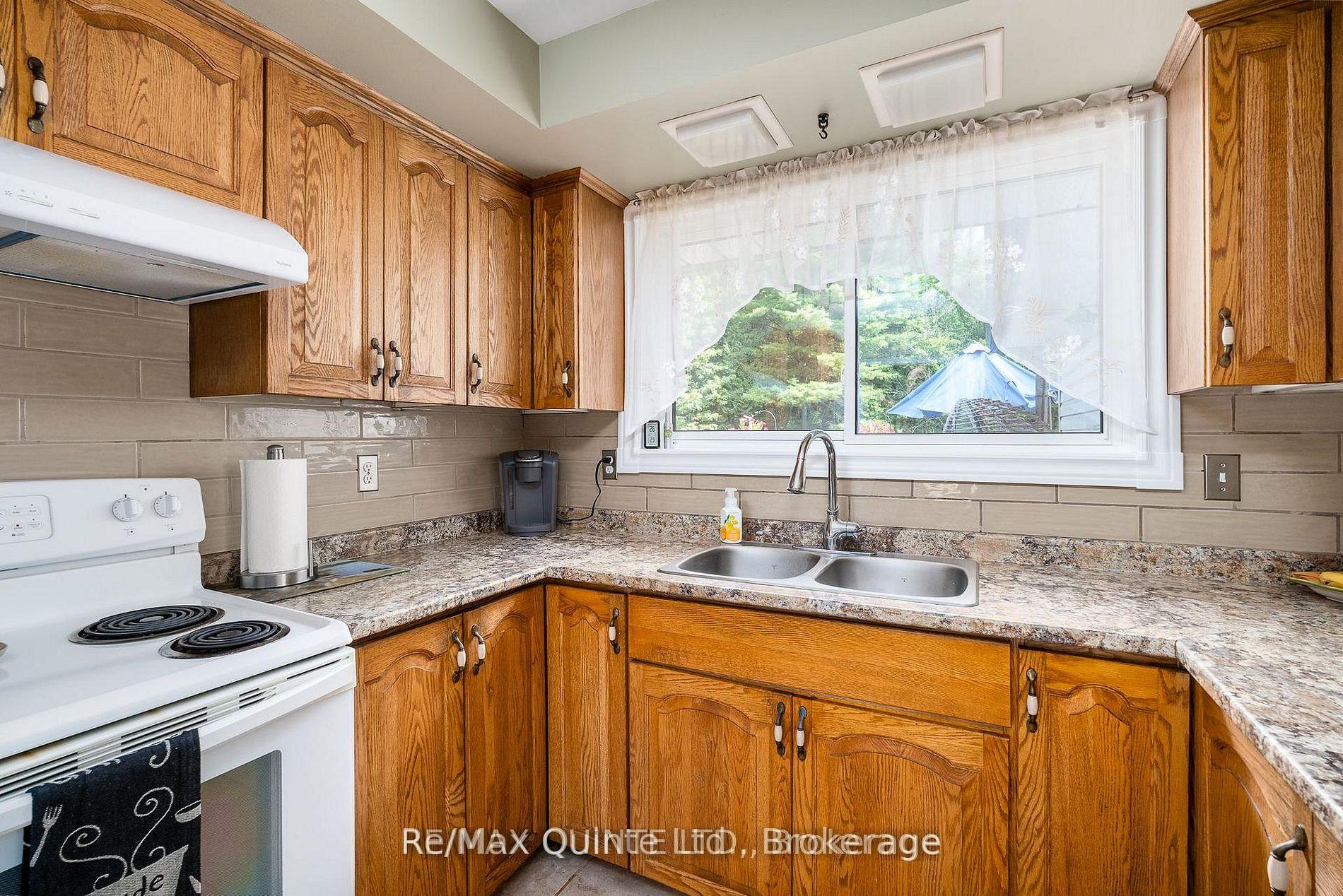 Photo 18 of 12180 Highway 62, Centre Hastings — HOMEH