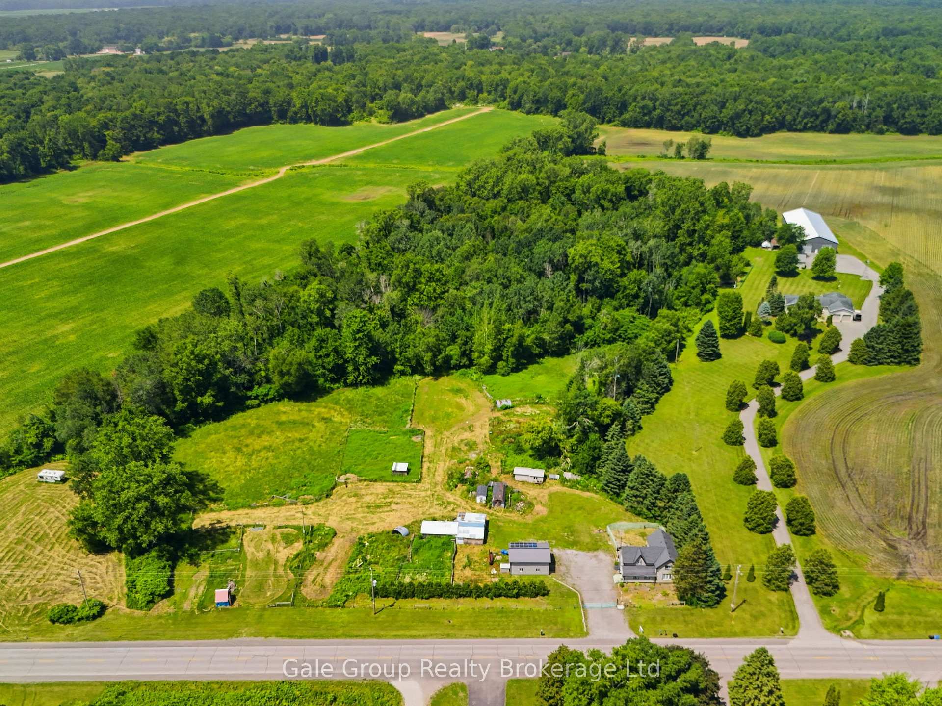 Photo 2 of 853 Norfolk County 28 Road, Norfolk, Rural Houghton — HOMEH