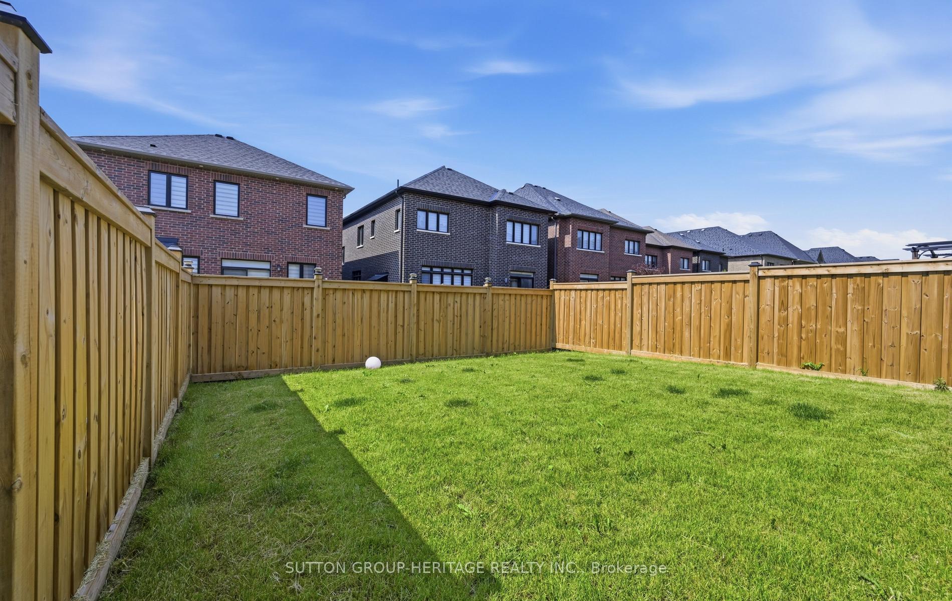 Photo 35 of 83 Marcel Brunelle Drive, Whitby, Rural Whitby — HOMEH