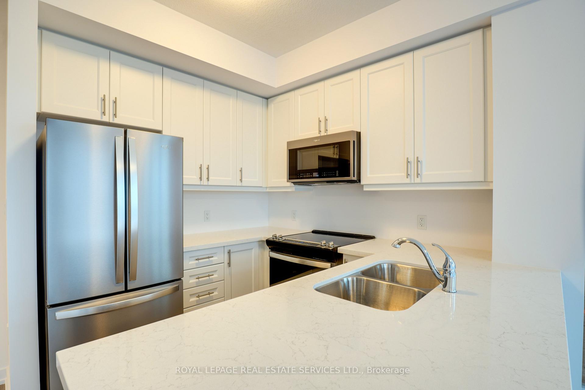Photo 10 of Unit 1102, 460 Dundas Street E, Hamilton, Waterdown — HOMEH