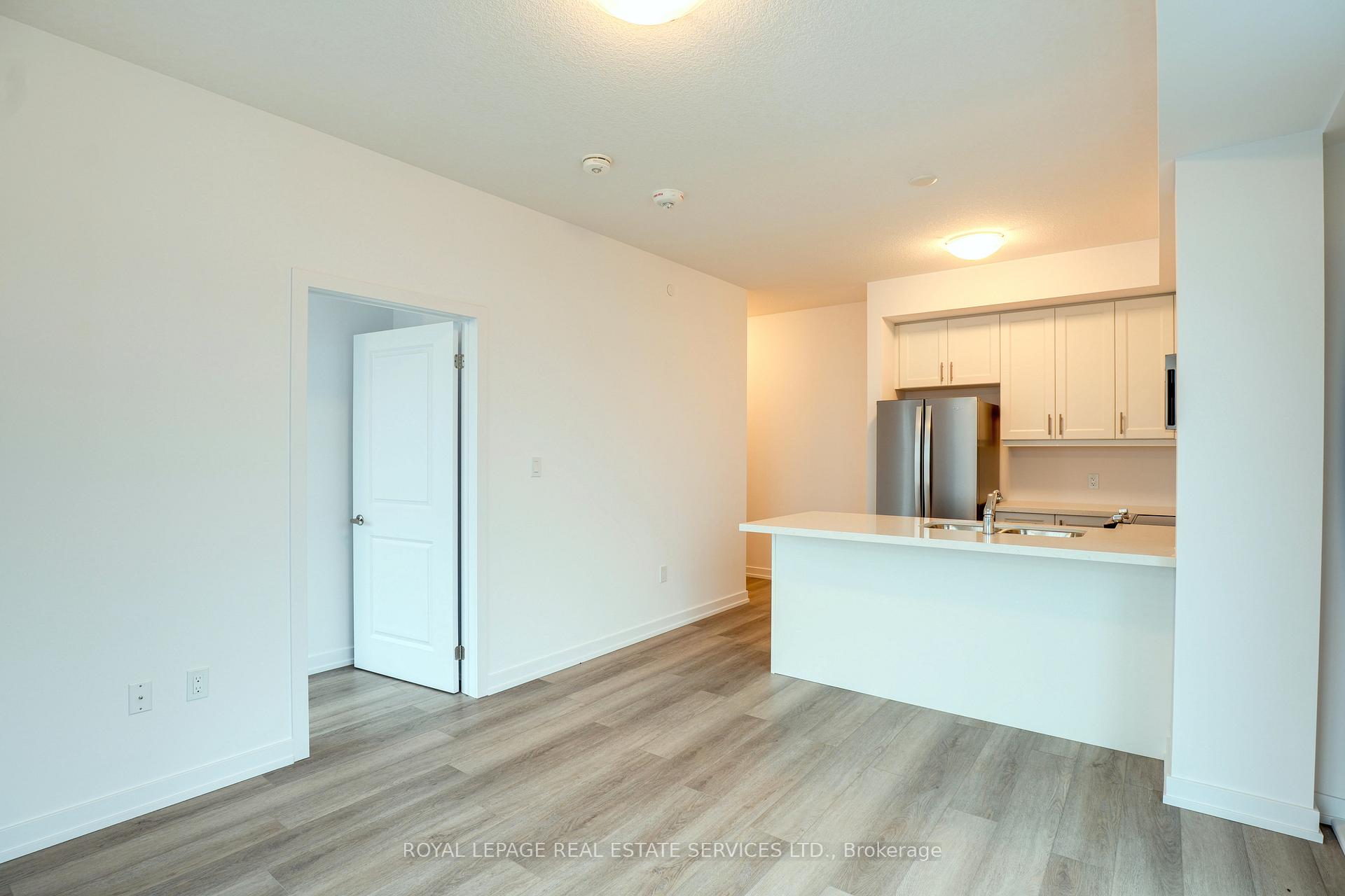 Photo 18 of Unit 1102, 460 Dundas Street E, Hamilton, Waterdown — HOMEH