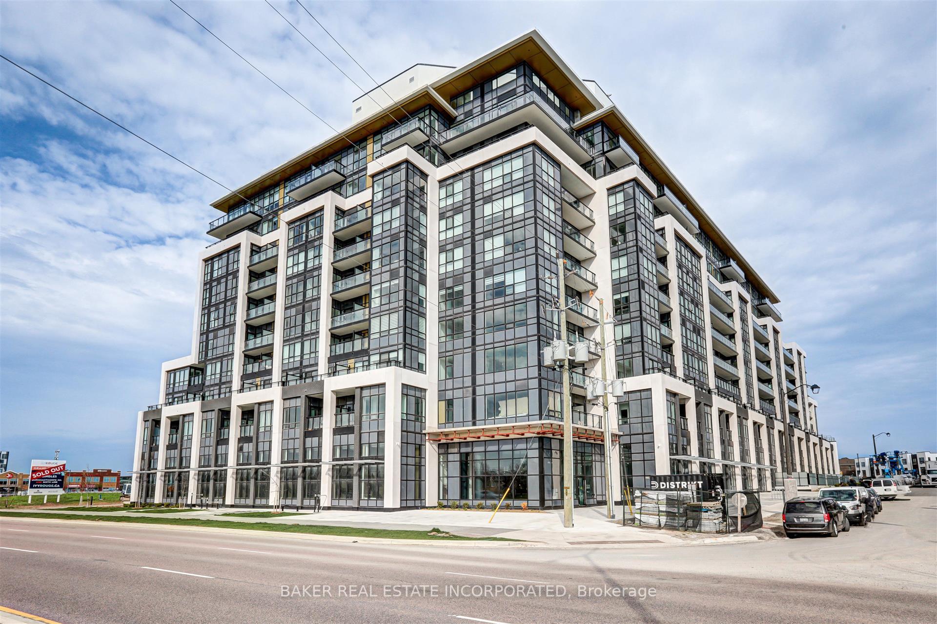 Front of Unit 619, 405 Dundas Street W