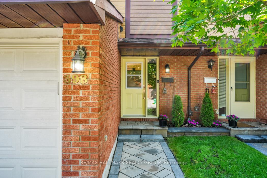 Photo 2 of 398 Verdon Private, Ottawa, Hunt Club Park/Greenboro — HOMEH