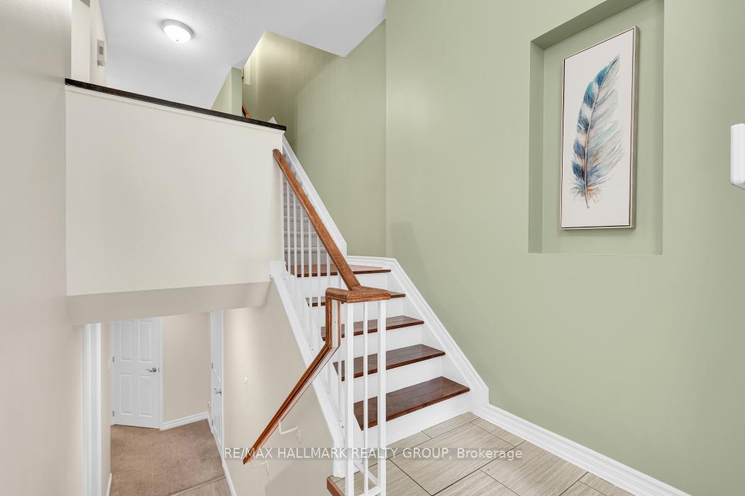 Photo 4 of 398 Verdon Private, Ottawa, Hunt Club Park/Greenboro — HOMEH
