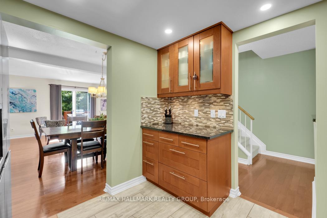 Photo 8 of 398 Verdon Private, Ottawa, Hunt Club Park/Greenboro — HOMEH