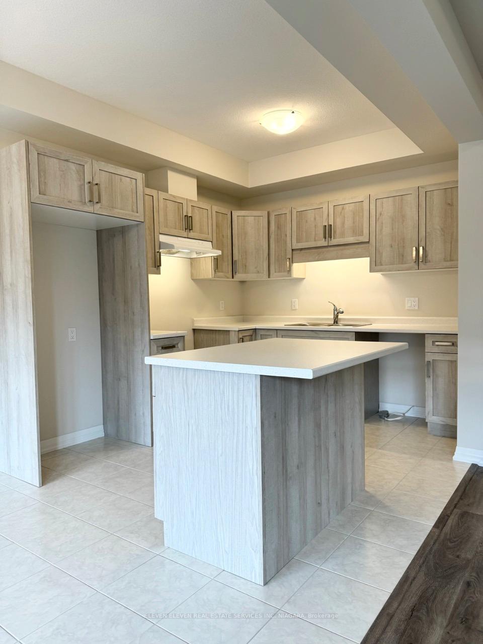 Photo 9 of 95 Acacia Road, Pelham, Fonthill — HOMEH