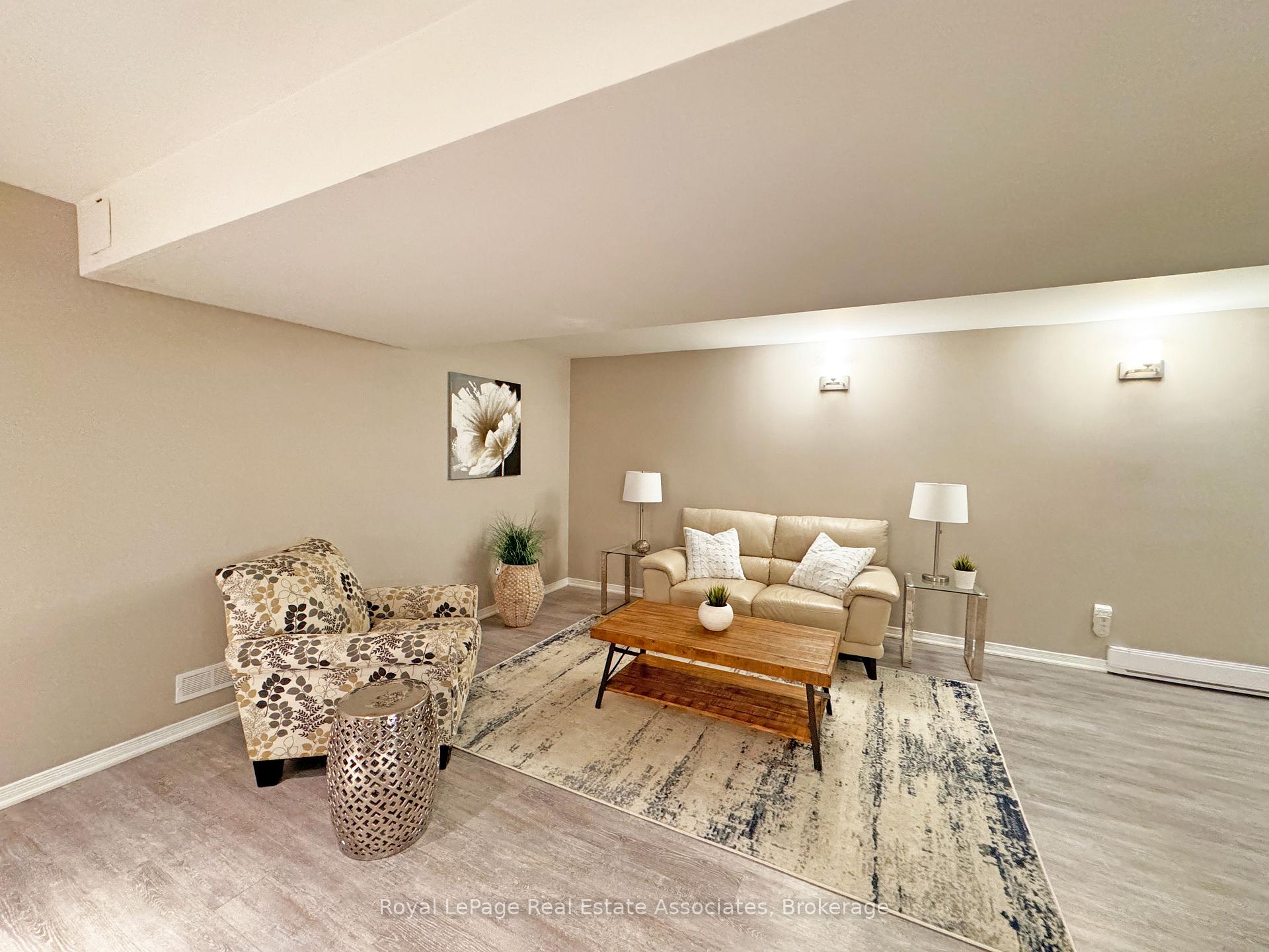 Photo 4 of 3383 (Lower) Tisdale Road, Hamilton, Rural Glanbrook — HOMEH