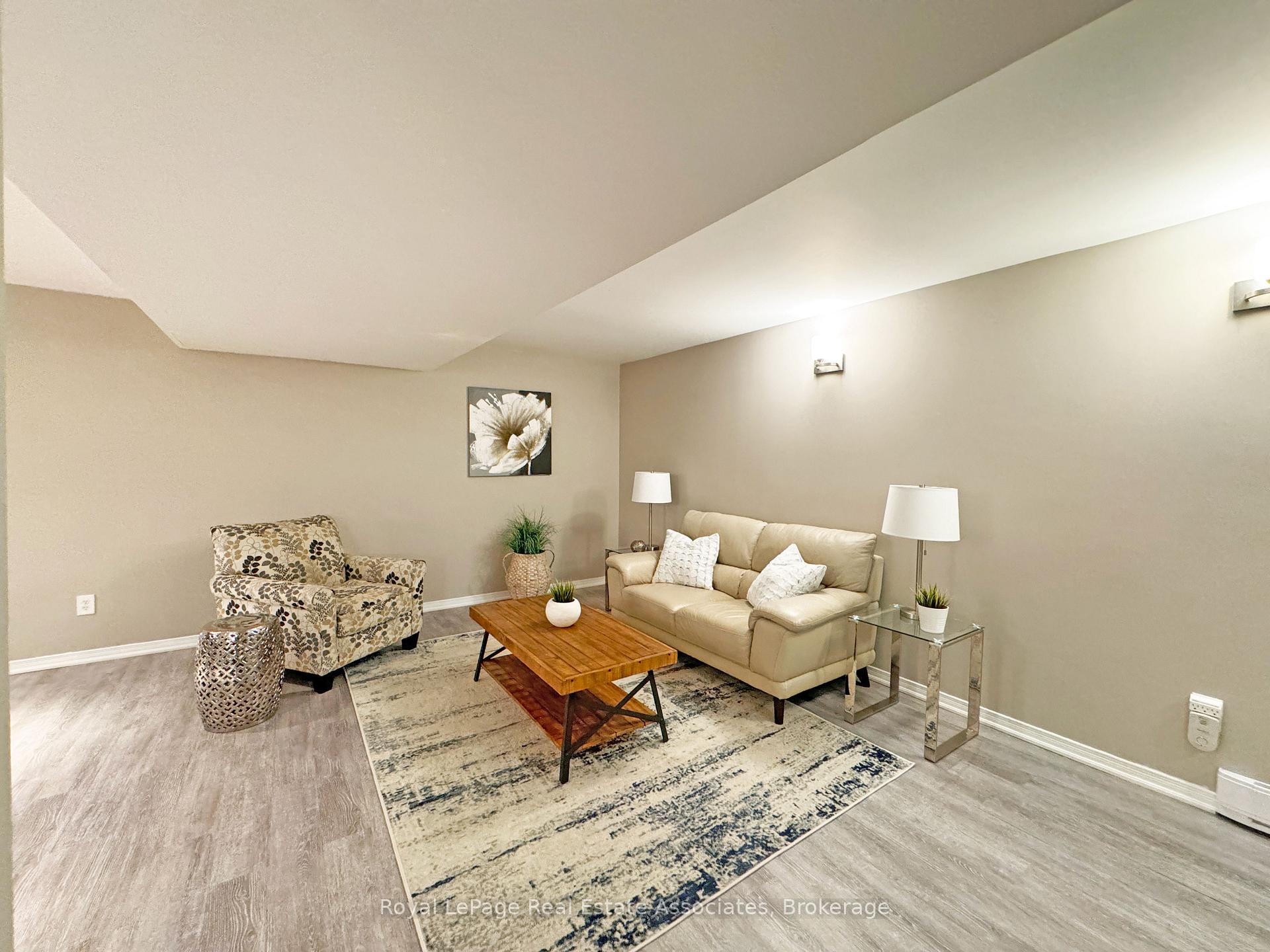 Photo 5 of 3383 (Lower) Tisdale Road, Hamilton, Rural Glanbrook — HOMEH
