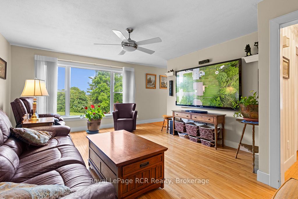 Photo 11 of 489 Ridge Road, Meaford — HOMEH