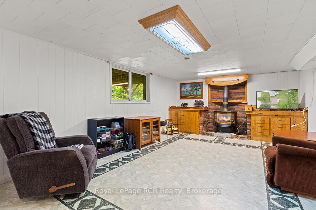 Photo 25 of 489 Ridge Road, Meaford — HOMEH