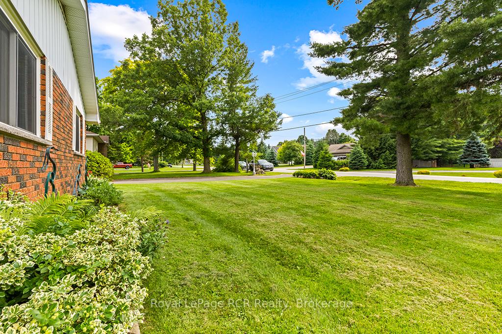 Photo 40 of 489 Ridge Road, Meaford — HOMEH