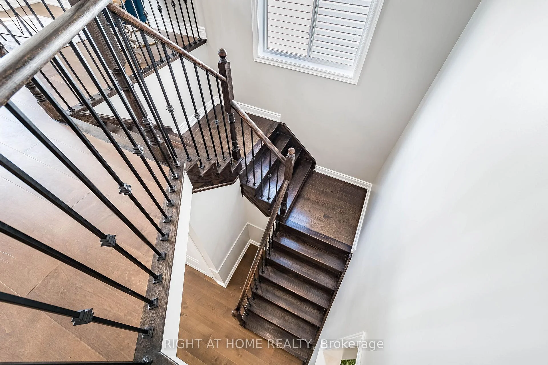 Photo 24 of 940 O'reilly Crescent, Shelburne — HOMEH