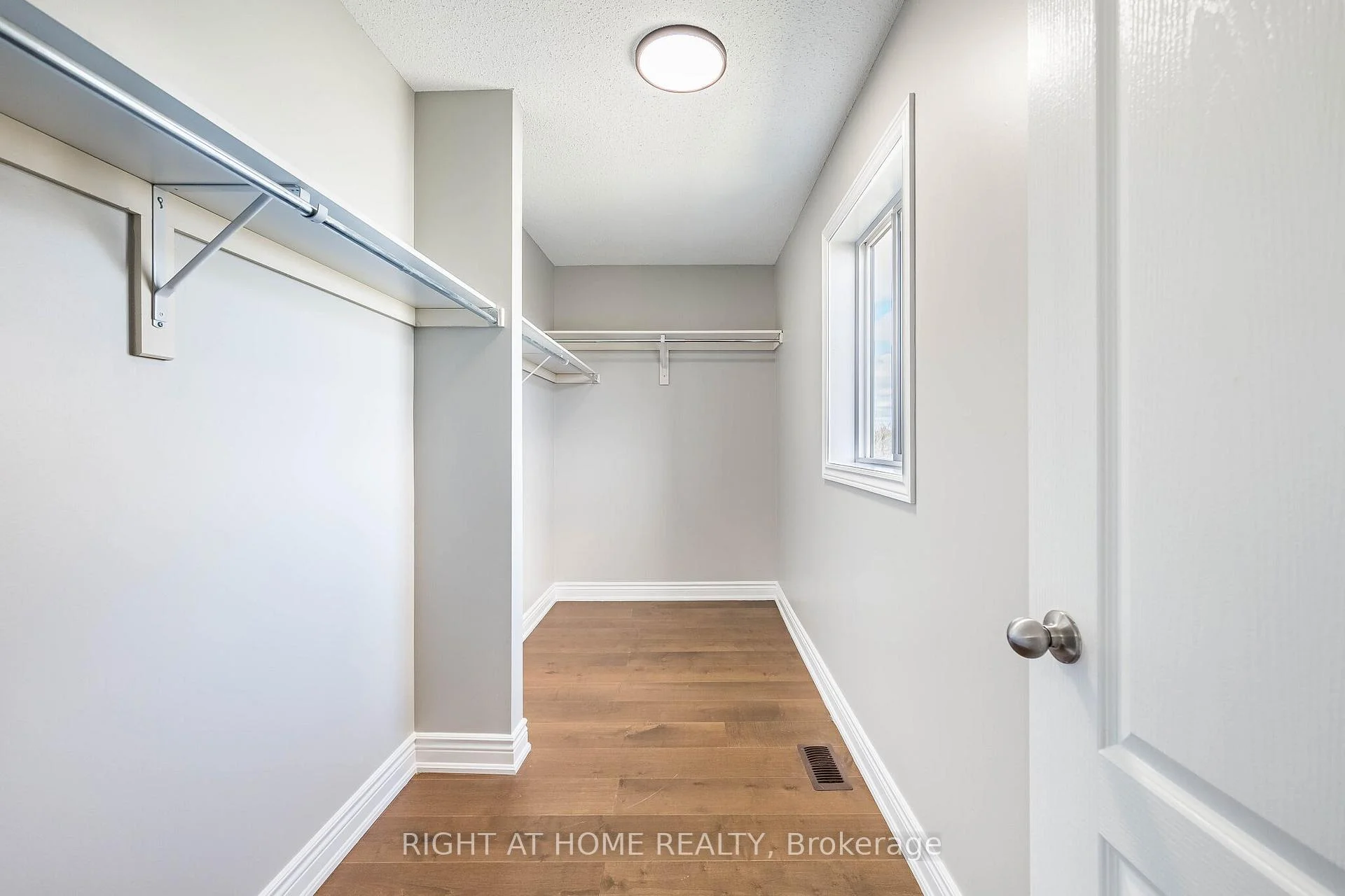 Photo 30 of 940 O'reilly Crescent, Shelburne — HOMEH