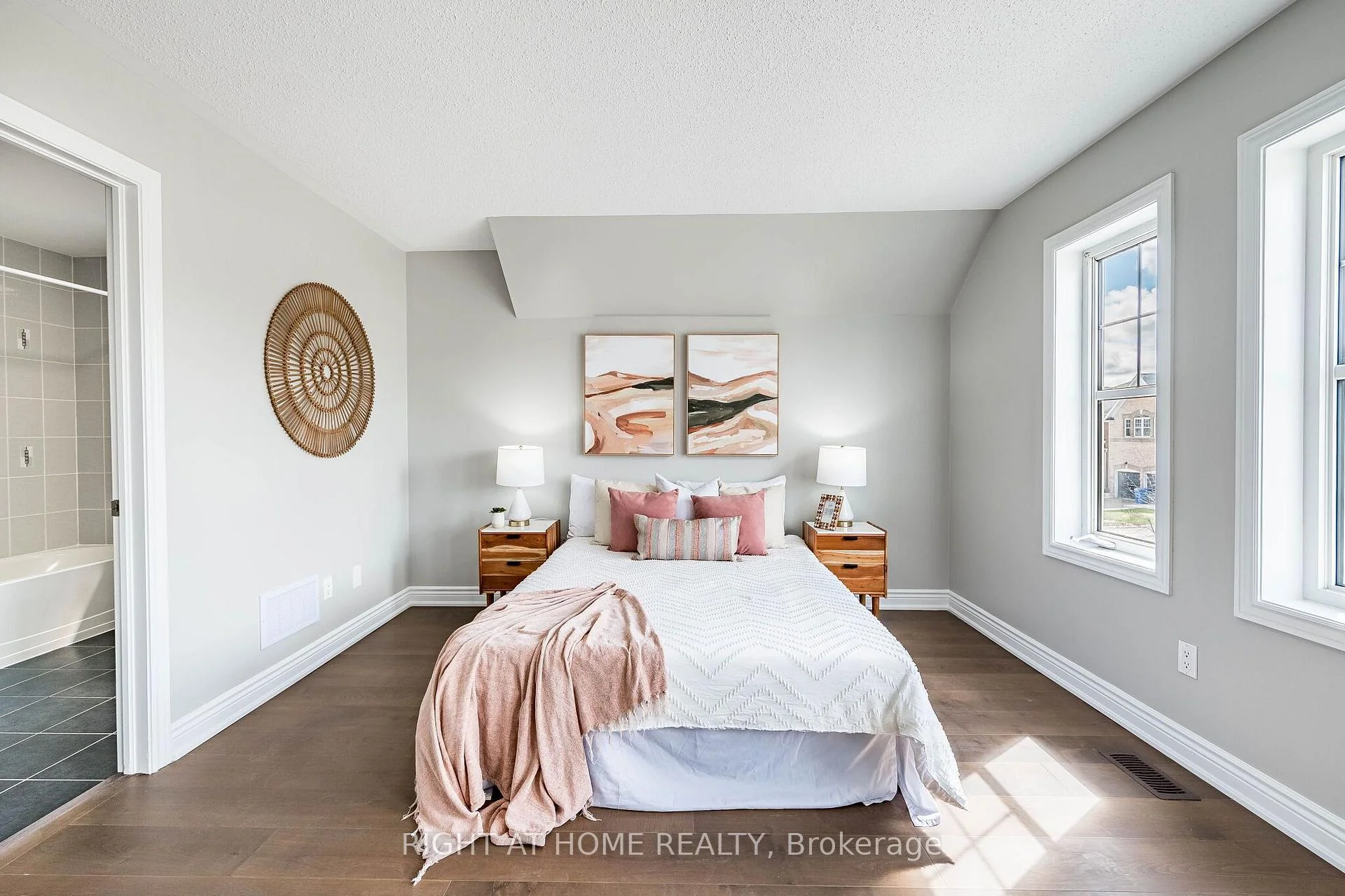 Photo 35 of 940 O'reilly Crescent, Shelburne — HOMEH