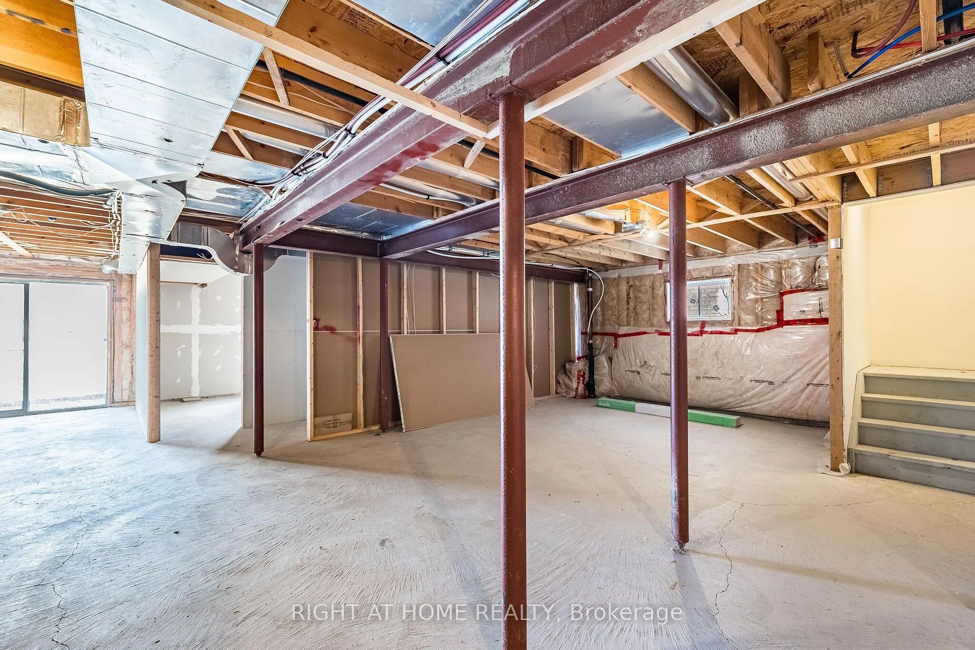 Photo 45 of 940 O'reilly Crescent, Shelburne — HOMEH