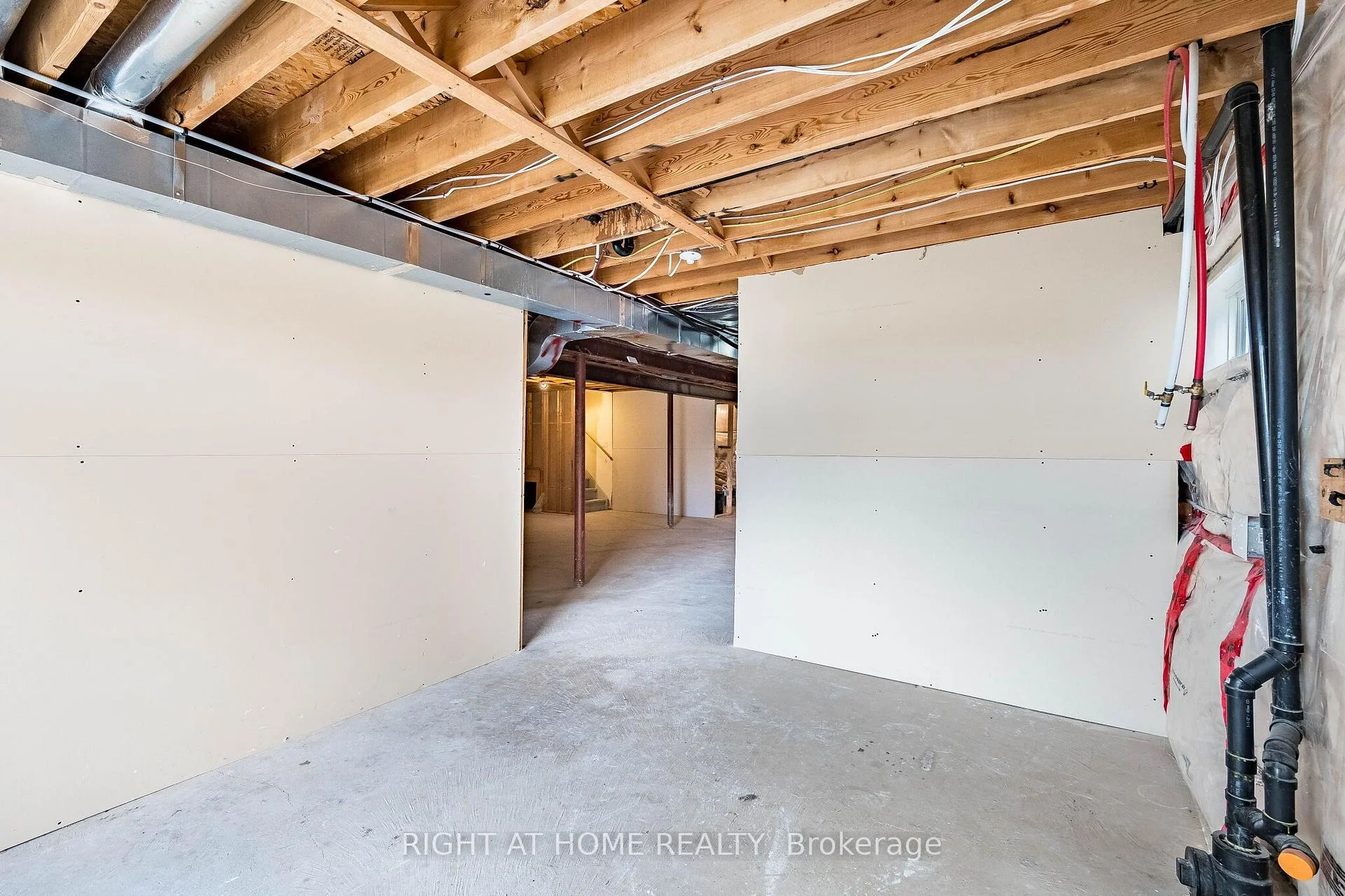 Photo 49 of 940 O'reilly Crescent, Shelburne — HOMEH