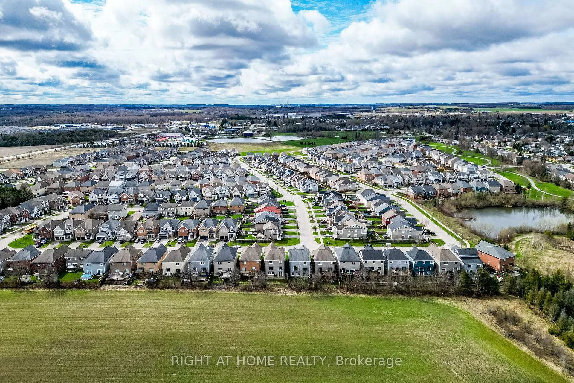 Photo 55 of 940 O'reilly Crescent, Shelburne — HOMEH