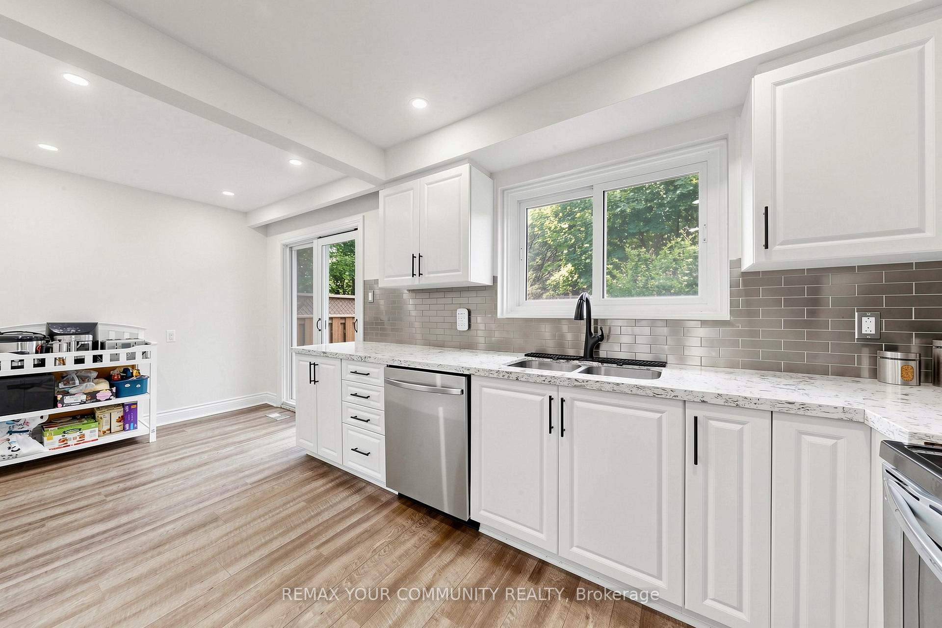 Photo 6 of Unit 79, 79 Willow Lane, Ajax, South East — HOMEH