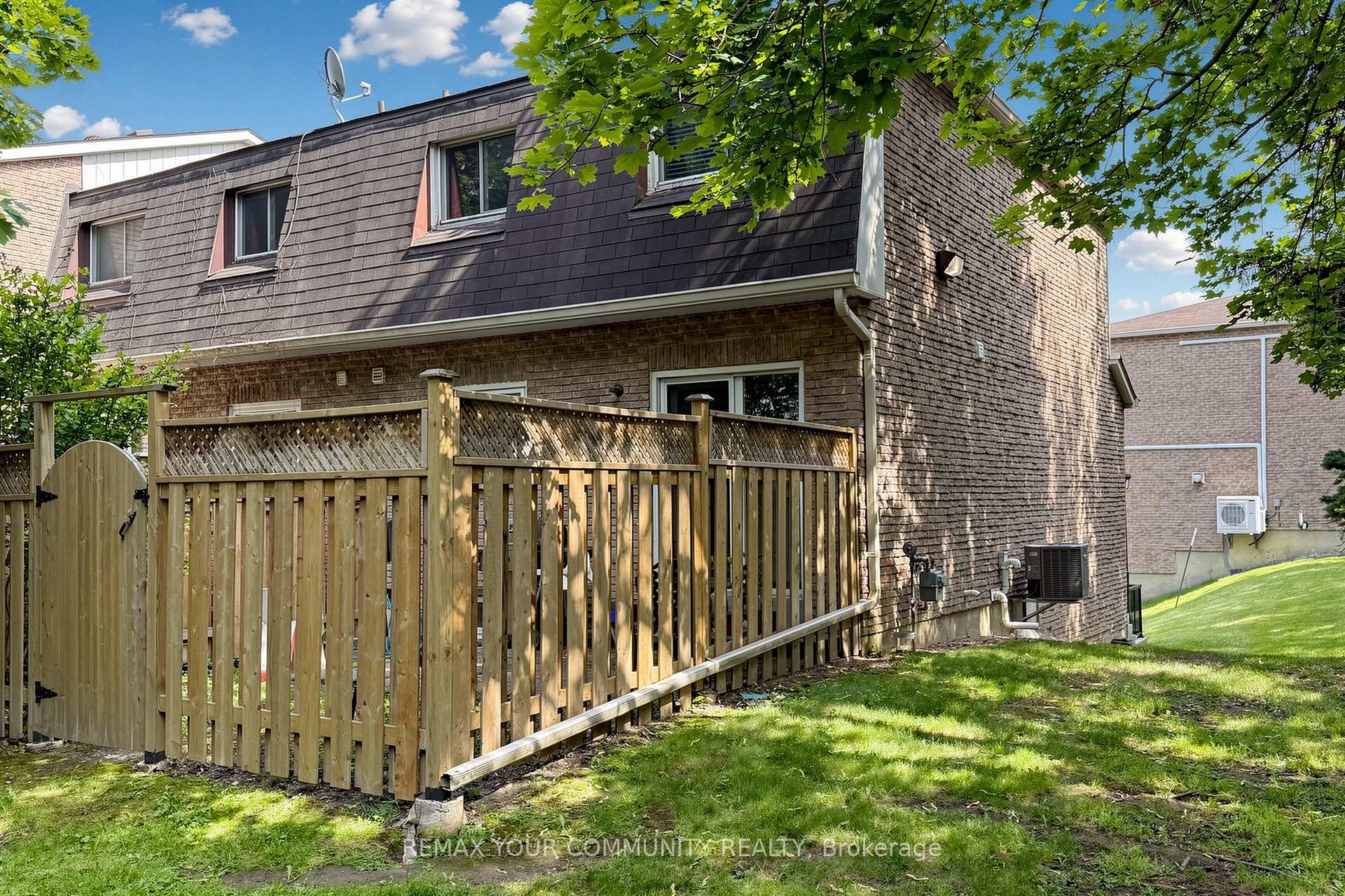 Photo 35 of Unit 79, 79 Willow Lane, Ajax, South East — HOMEH