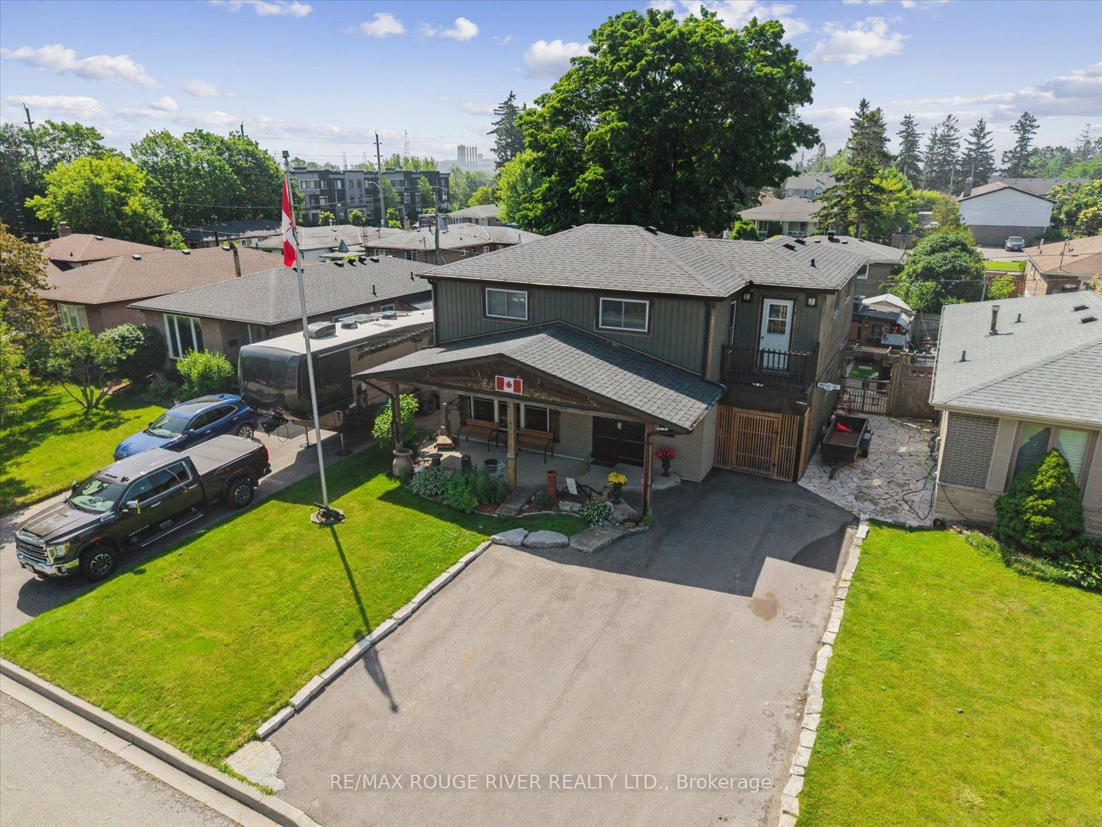 Front of 1289 Ilona Park Road