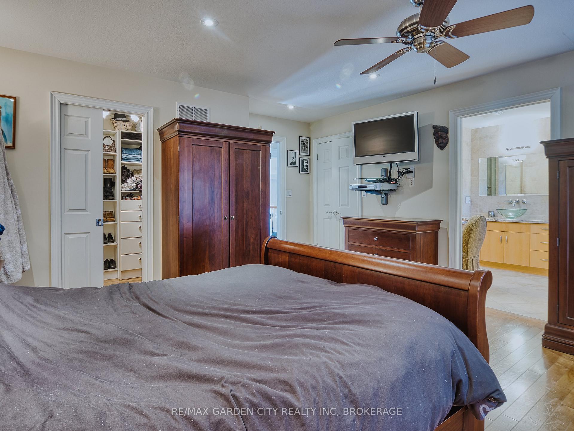 Photo 23 of Unit 16, 31 Sawmill Road, St. Catharines, Grapeview — HOMEH