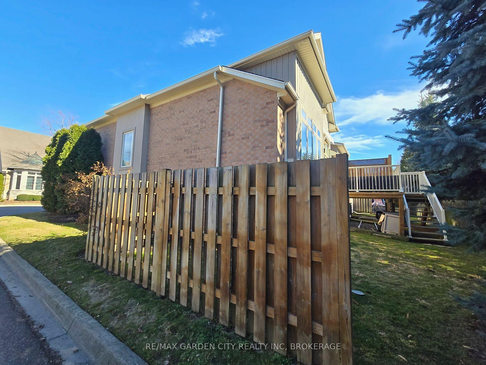 Photo 41 of Unit 16, 31 Sawmill Road, St. Catharines, Grapeview — HOMEH