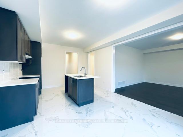 Photo 4 of 15 Wesley Brooks Street, Clarington, Newcastle — HOMEH