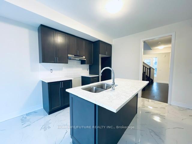 Photo 5 of 15 Wesley Brooks Street, Clarington, Newcastle — HOMEH