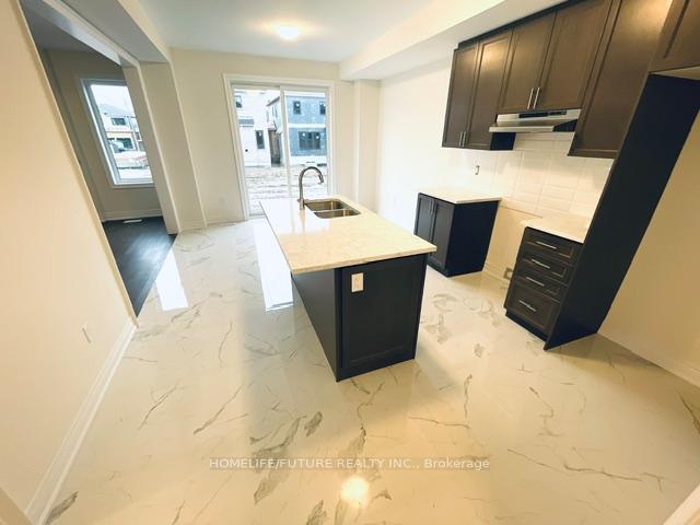 Photo 7 of 15 Wesley Brooks Street, Clarington, Newcastle — HOMEH