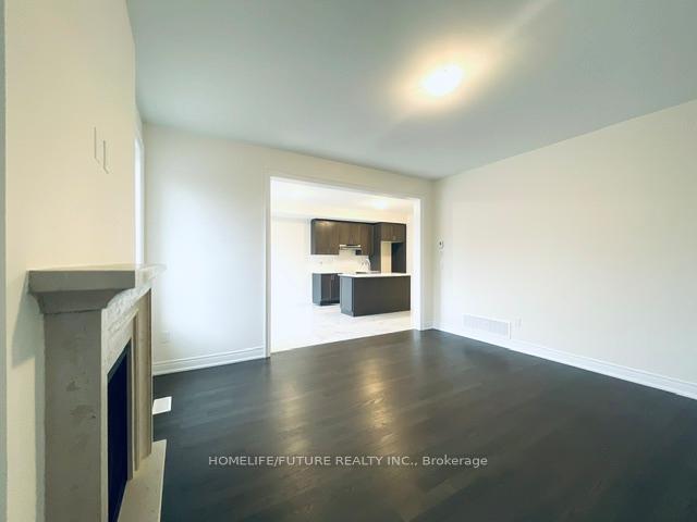 Photo 8 of 15 Wesley Brooks Street, Clarington, Newcastle — HOMEH
