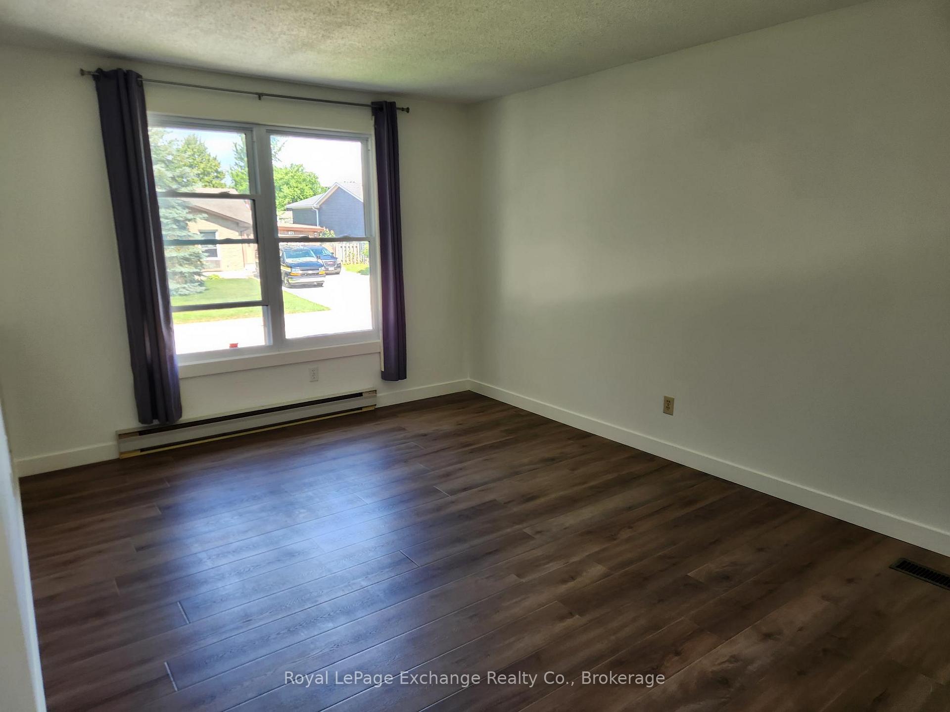 Photo 2 of 774 Andrew Malcolm Drive, Kincardine — HOMEH