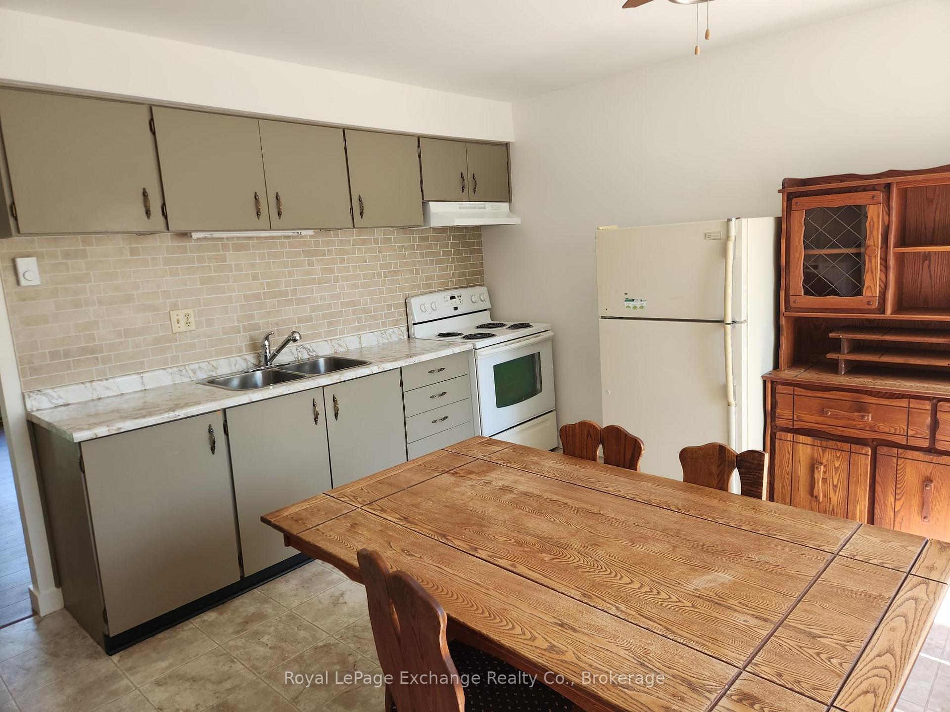 Photo 3 of 774 Andrew Malcolm Drive, Kincardine — HOMEH
