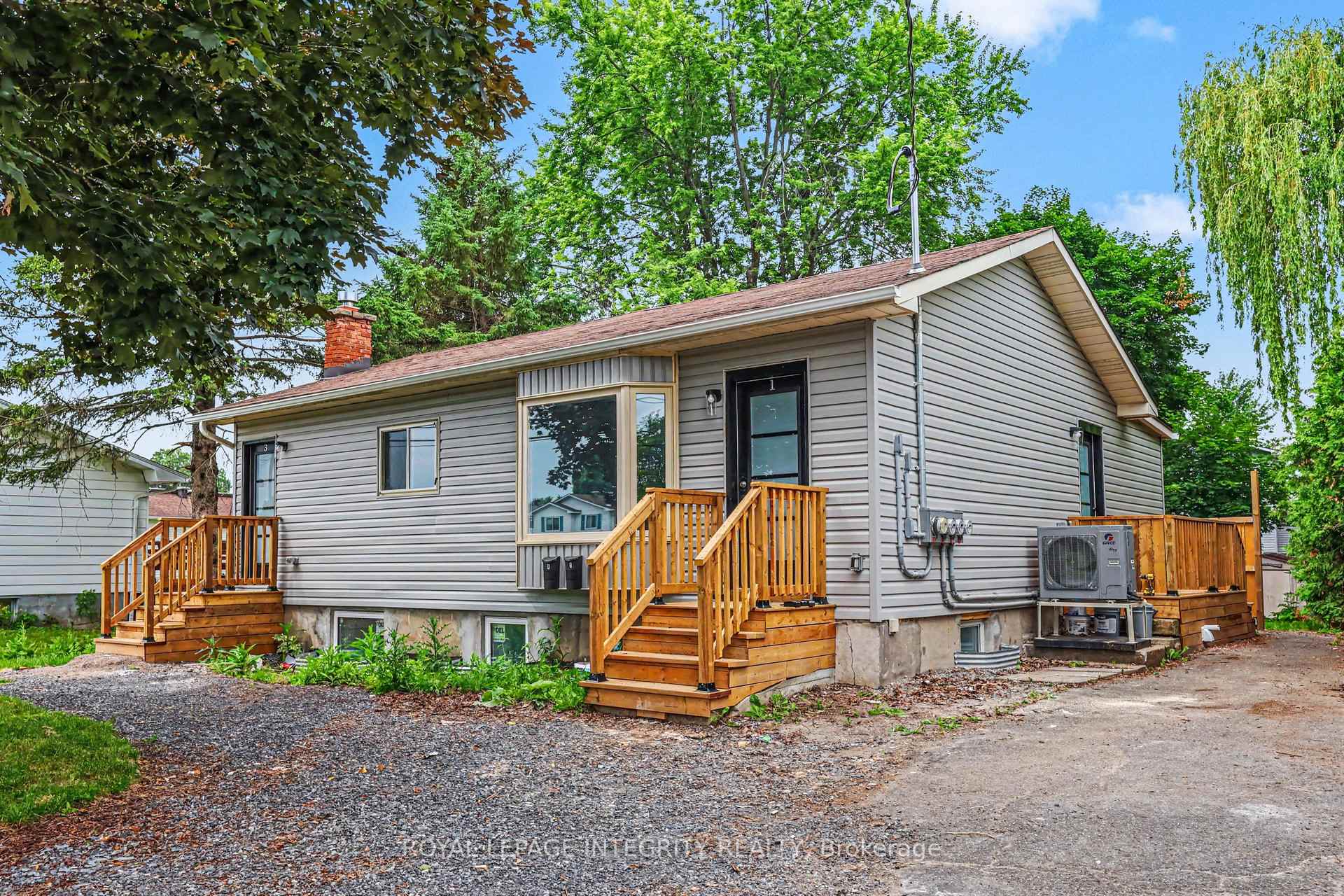 Photo 2 of Unit 4, 1936 Belcourt Boulevard, Ottawa, Chateauneuf — HOMEH