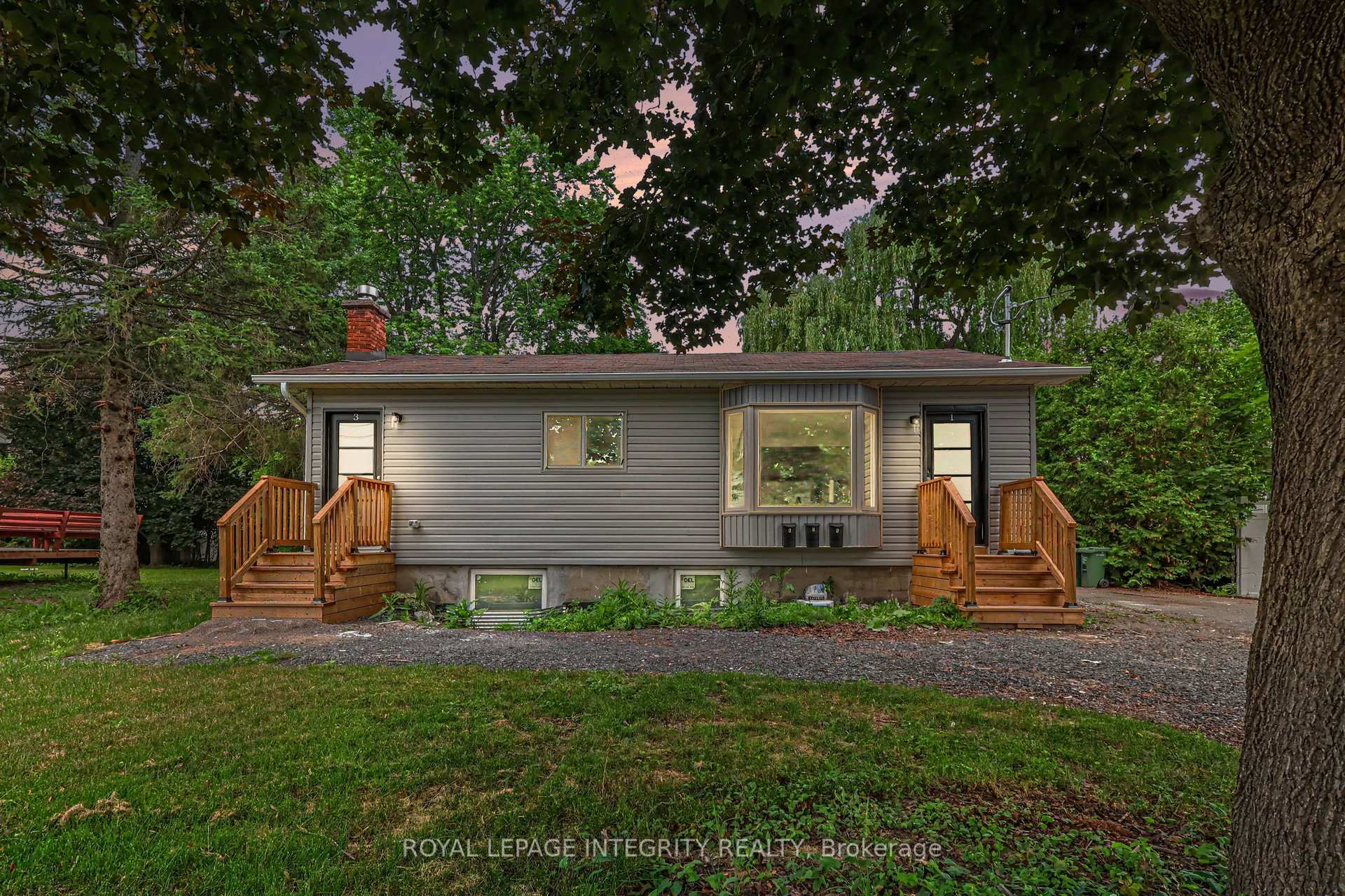 Photo 3 of Unit 4, 1936 Belcourt Boulevard, Ottawa, Chateauneuf — HOMEH