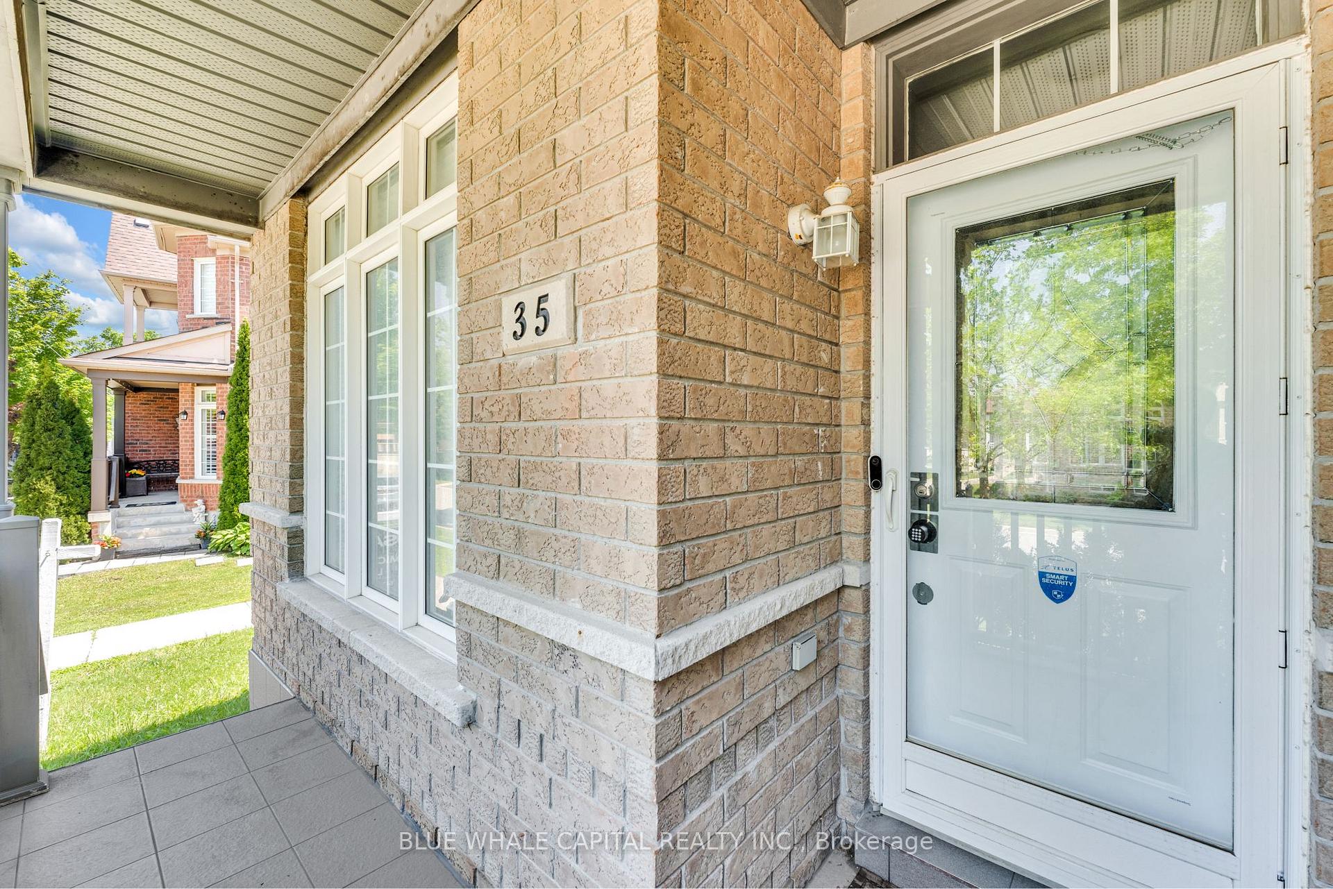 Photo 4 of 35 Rainbow Valley Crescent, Markham, Greensborough — HOMEH