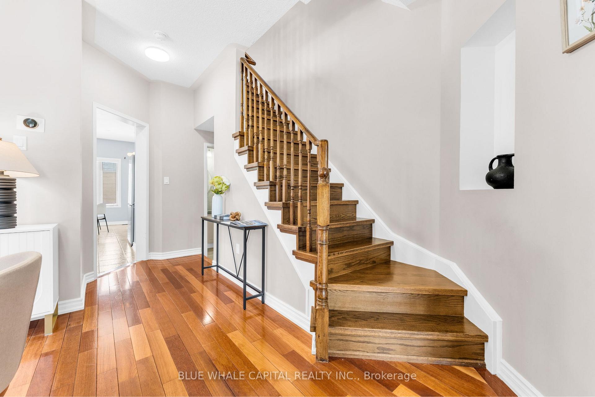 Photo 16 of 35 Rainbow Valley Crescent, Markham, Greensborough — HOMEH