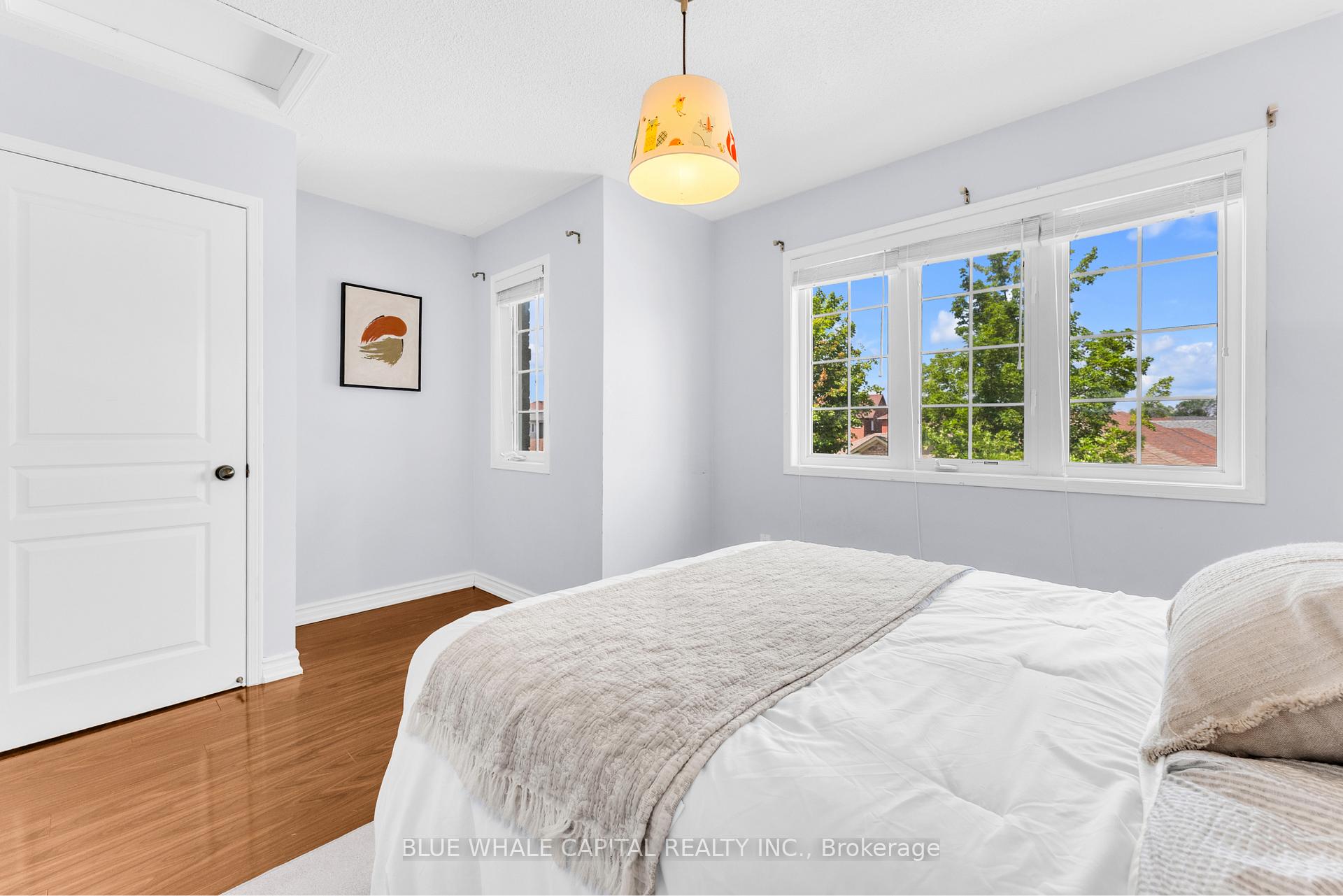 Photo 25 of 35 Rainbow Valley Crescent, Markham, Greensborough — HOMEH