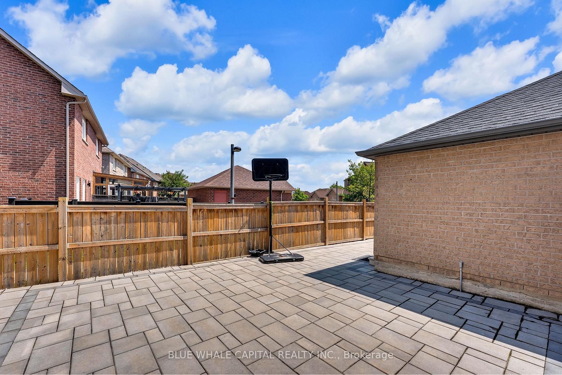 Photo 42 of 35 Rainbow Valley Crescent, Markham, Greensborough — HOMEH