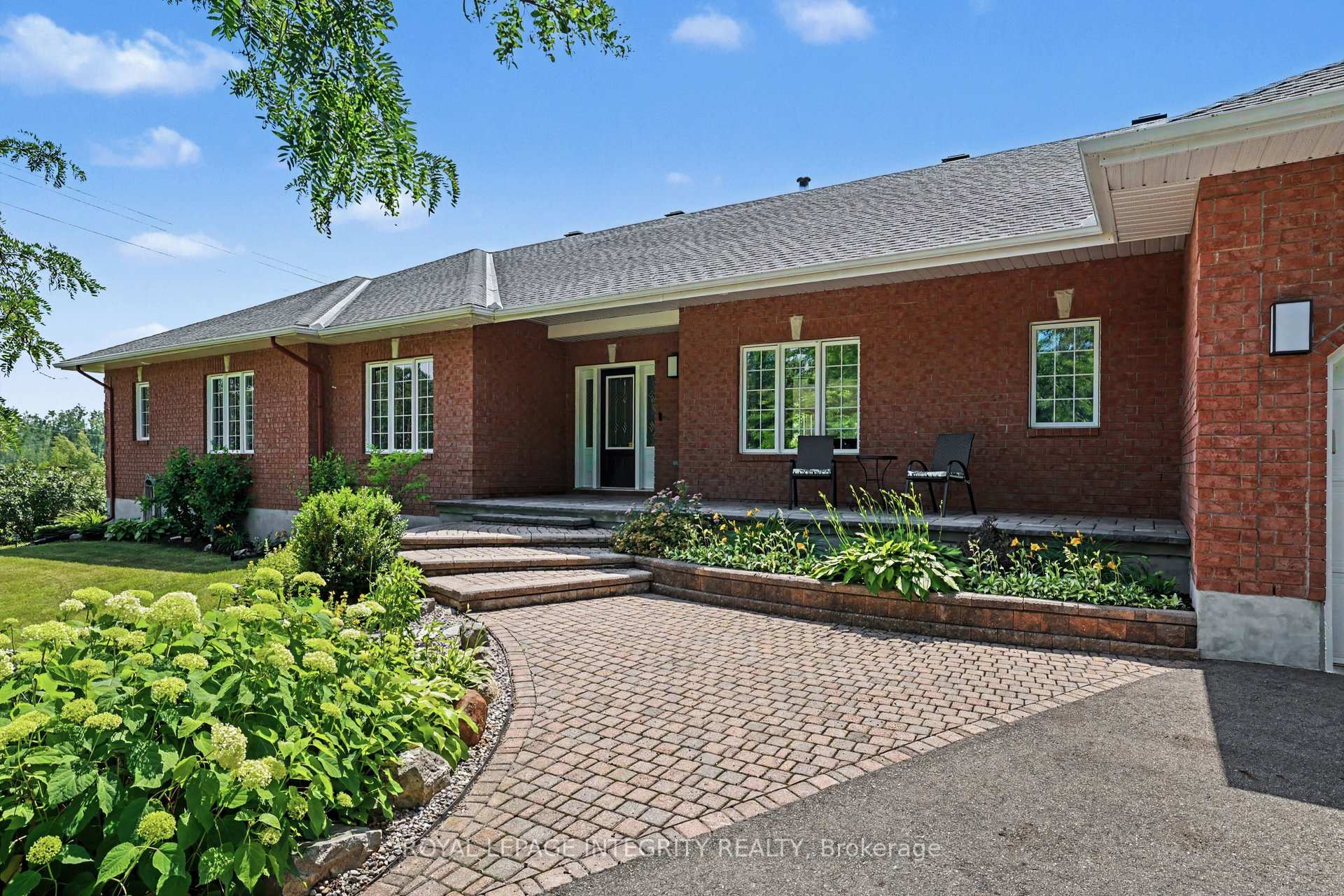 Photo 3 of 2602 Manotick Station Road, Ottawa, Osgoode Twp North of Reg Rd 6 — HOMEH