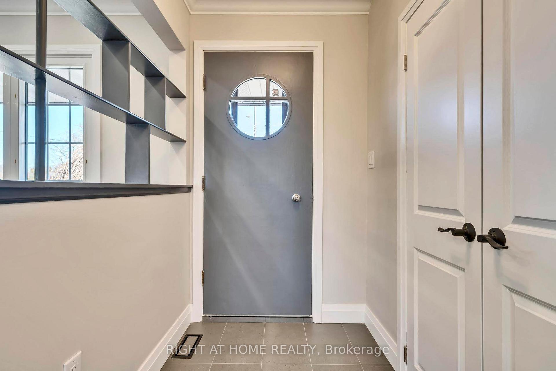 Photo 3 of Unit Main, 43 White Street, St. Catharines, Vine/Linwell — HOMEH
