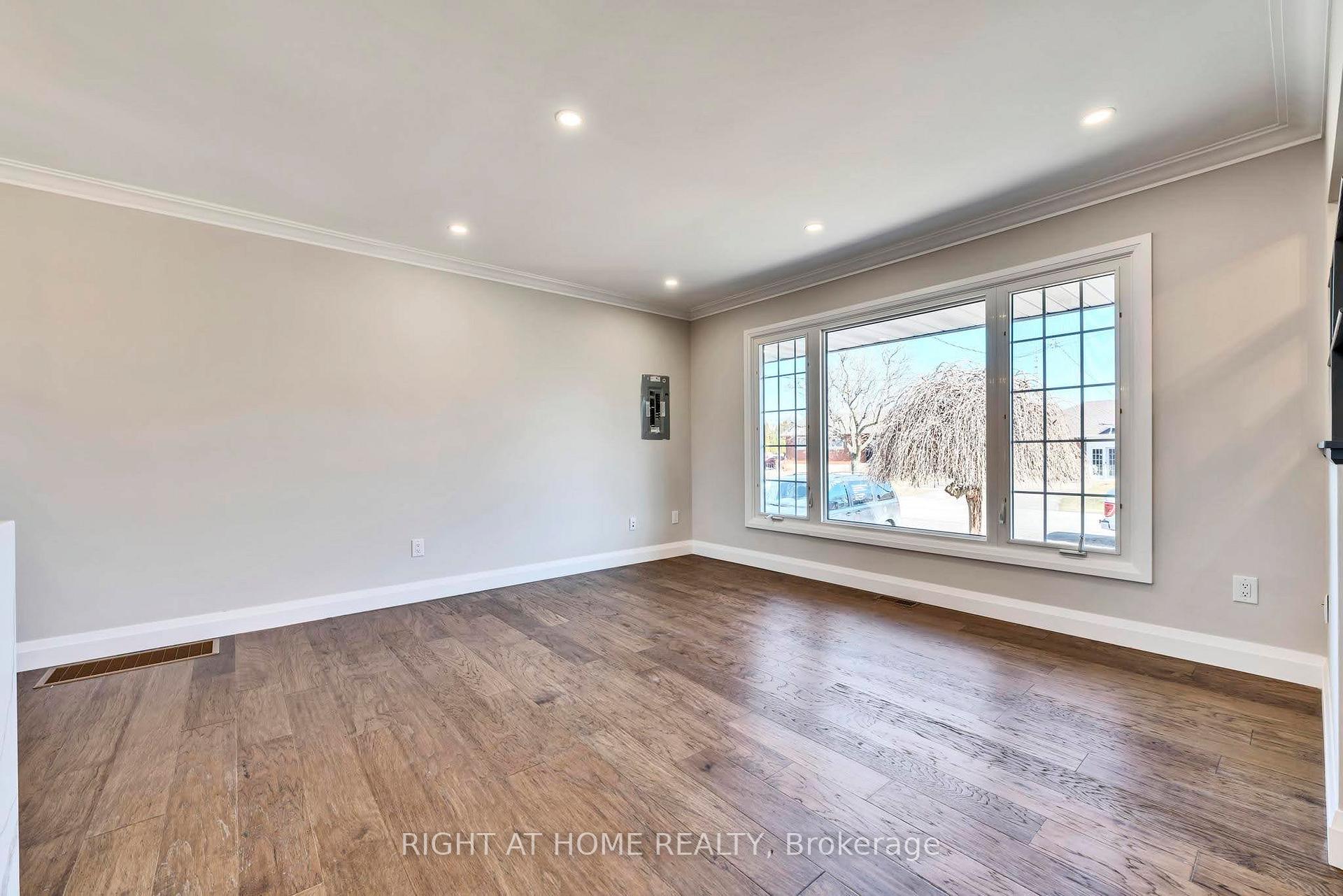Photo 4 of Unit Main, 43 White Street, St. Catharines, Vine/Linwell — HOMEH