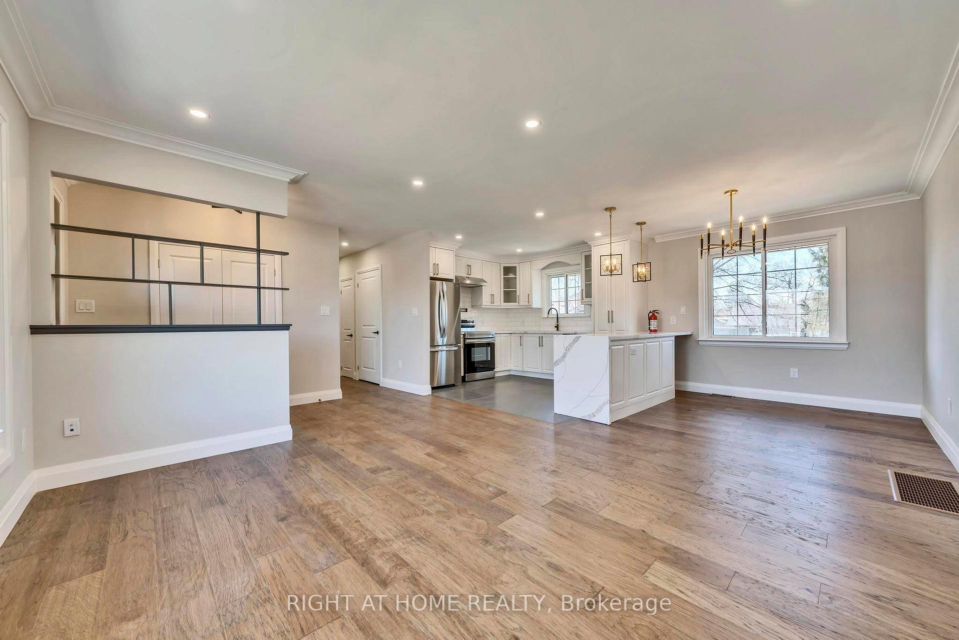 Photo 6 of Unit Main, 43 White Street, St. Catharines, Vine/Linwell — HOMEH
