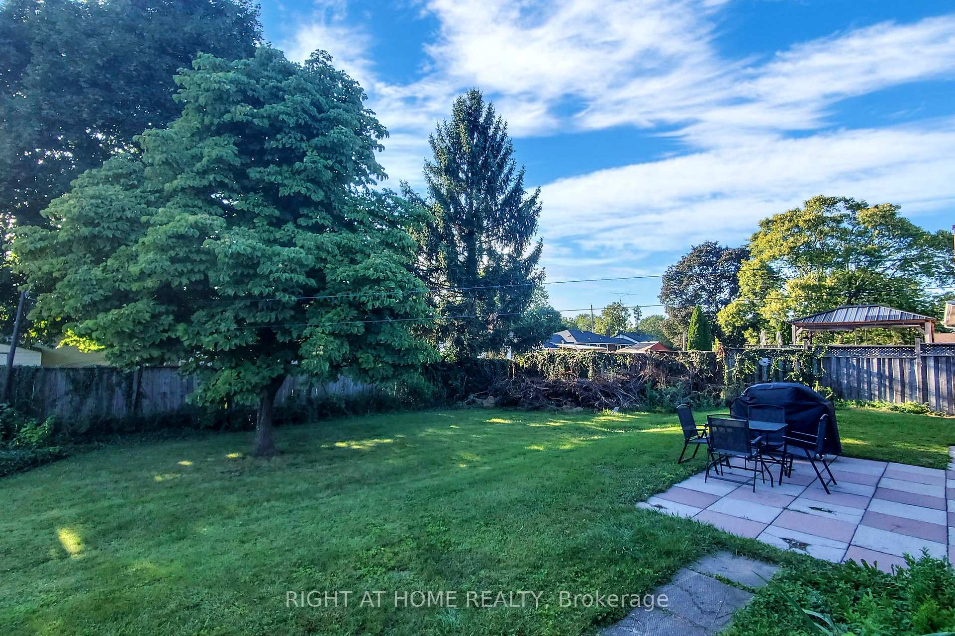 Photo 31 of Unit Main, 43 White Street, St. Catharines, Vine/Linwell — HOMEH