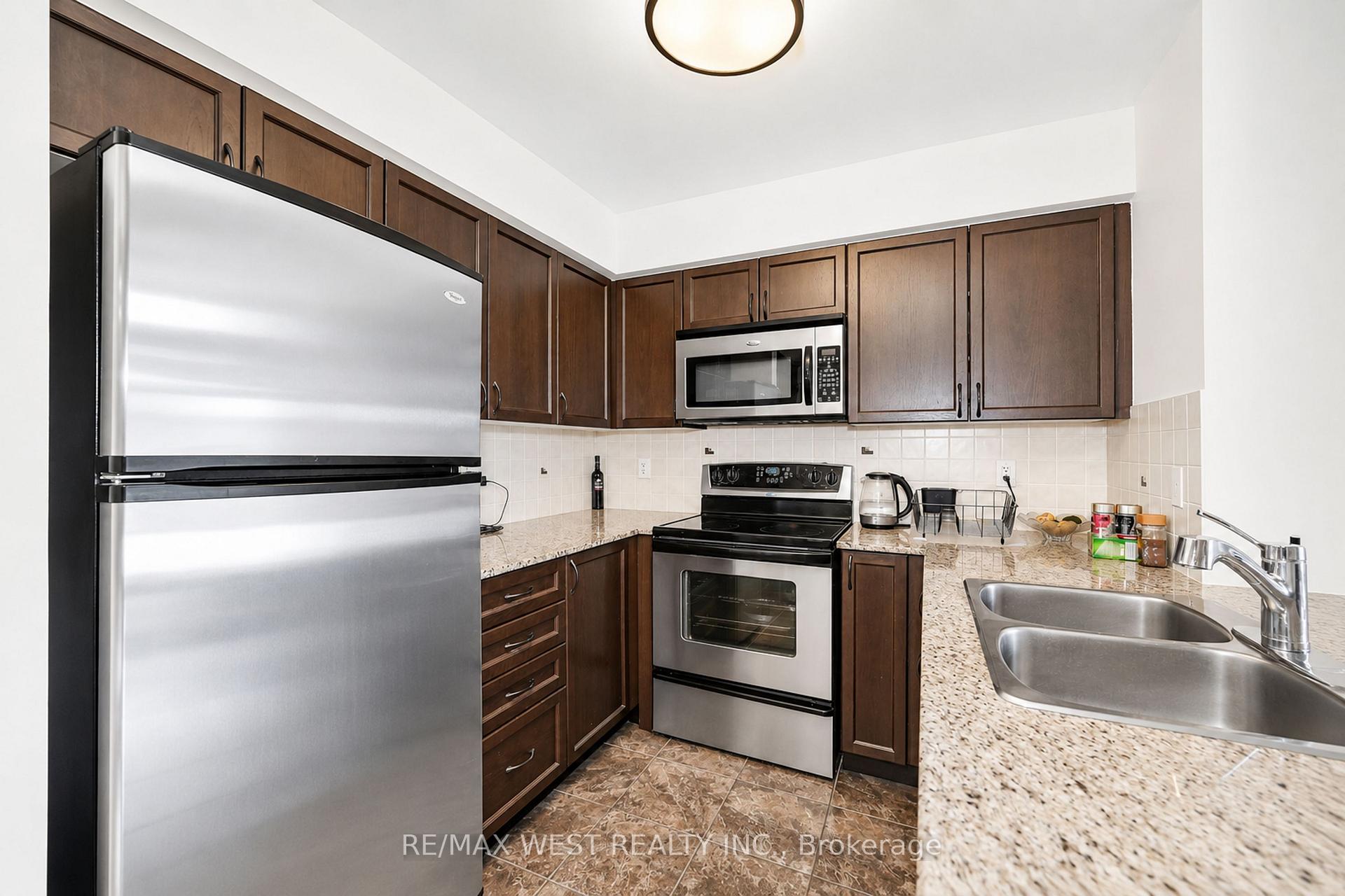 Photo 3 of Unit 1808, 7 North Park Road, Vaughan, Beverley Glen — HOMEH