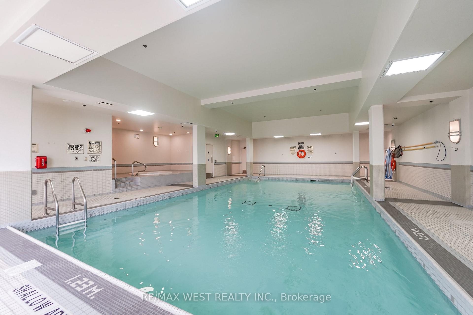 Photo 6 of Unit 1808, 7 North Park Road, Vaughan, Beverley Glen — HOMEH