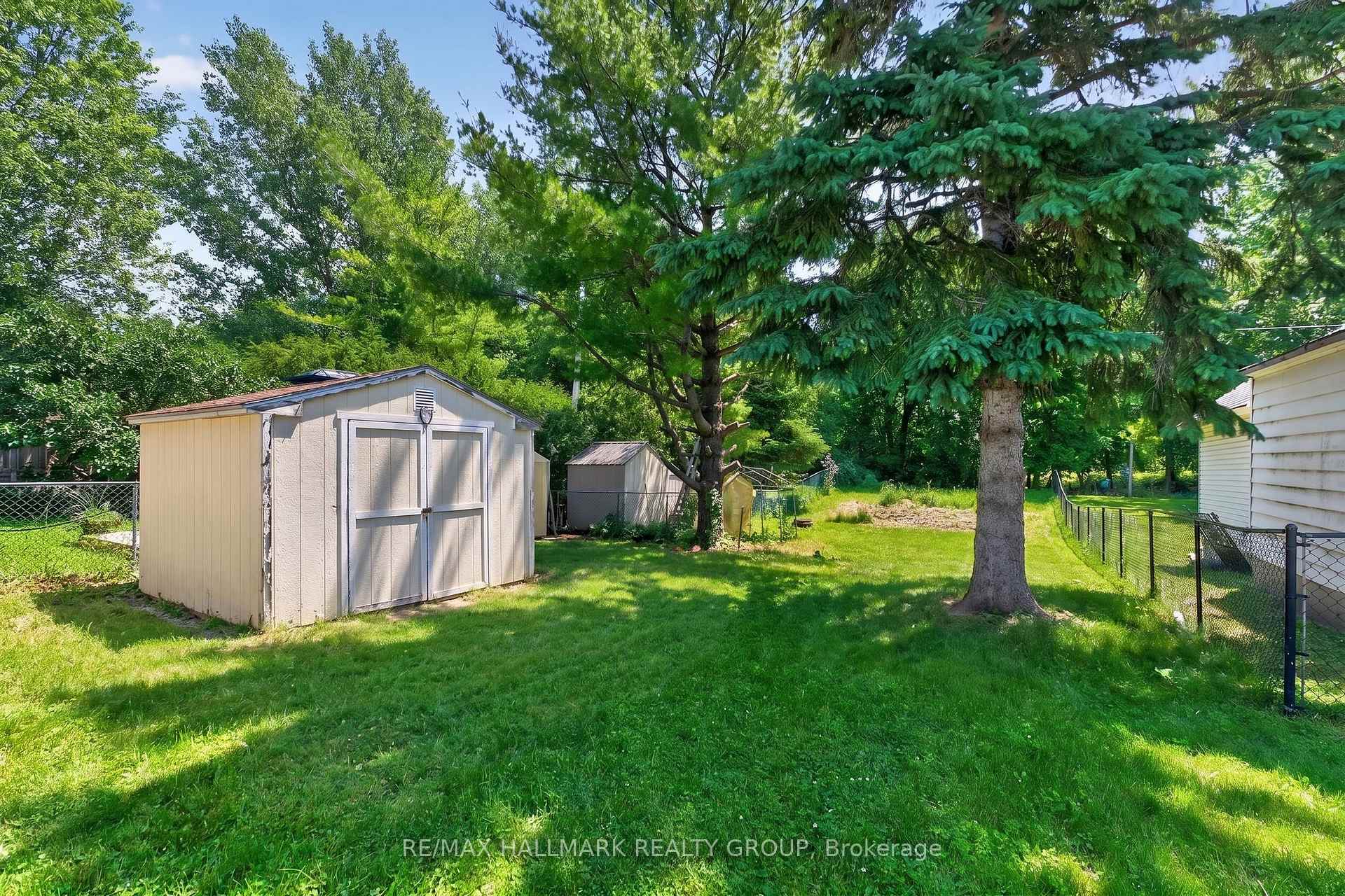 Photo 11 of 110 Glamorgan Drive, Ottawa, Kanata - Glencairn/Hazeldean — HOMEH