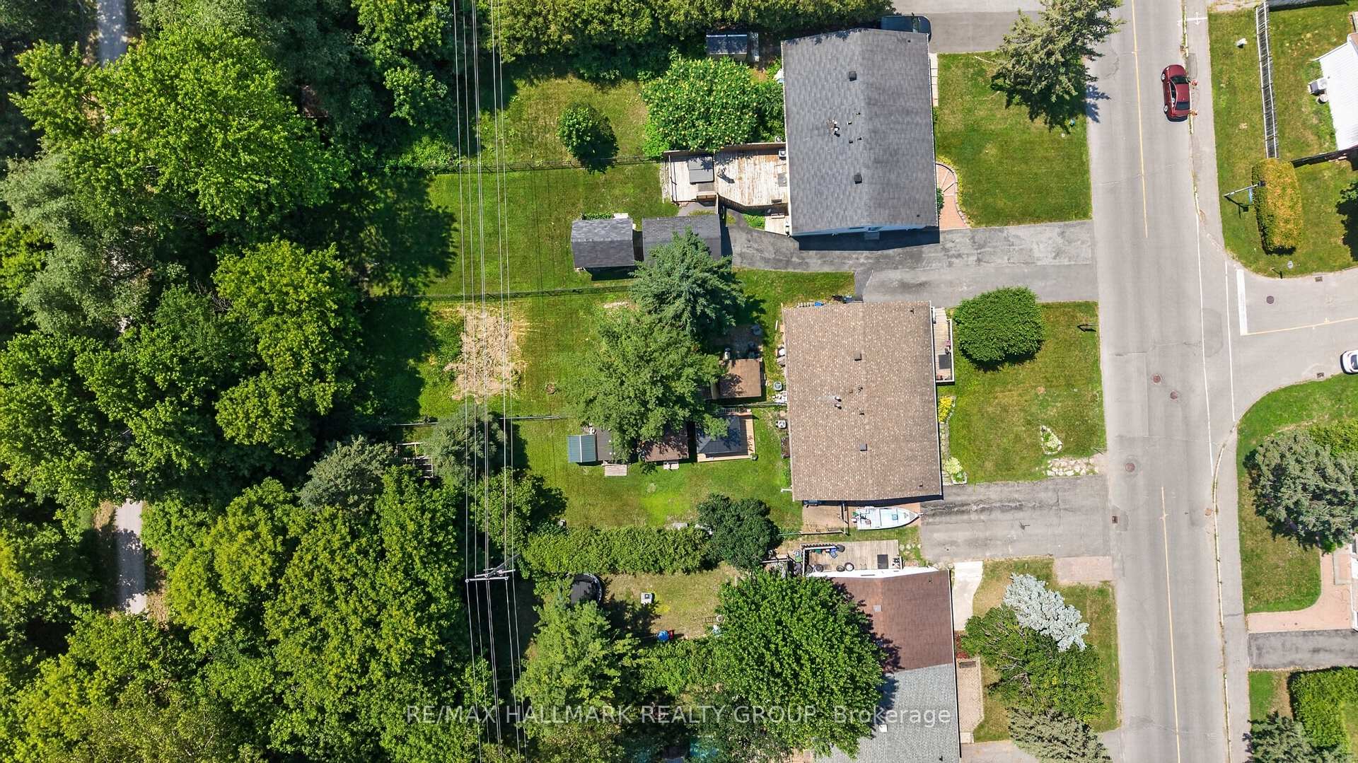 Photo 15 of 110 Glamorgan Drive, Ottawa, Kanata - Glencairn/Hazeldean — HOMEH